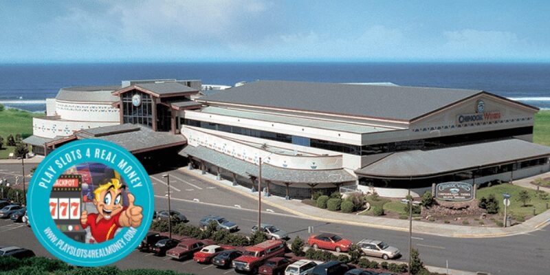 Chinook Winds Casino Resort several dining options